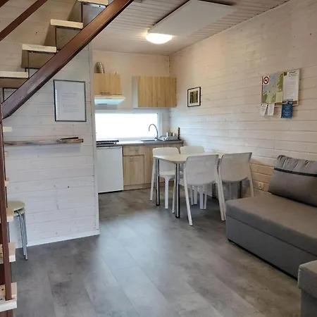 Homes For 5 People,